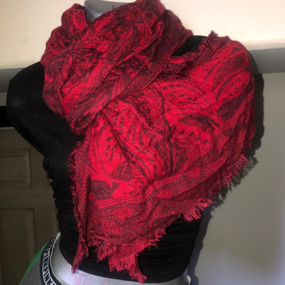 Scarf - Picture 2 of 3